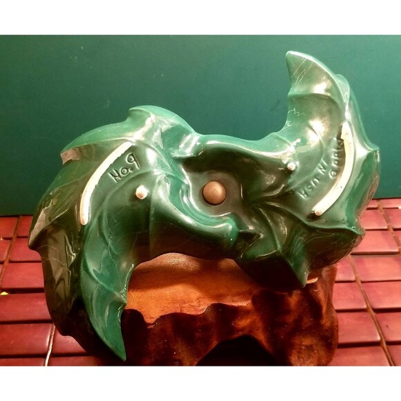 Vintage 1960s Leaf Shaped Ceramic Candy Dish Trinket Dish  No. 9 Made in the USA - Picture 3 of 4